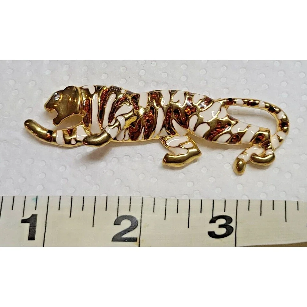 Vintage Gold Tone Shimmer Enamel Rhinestone Eye Panther Cat Brooch Pin
